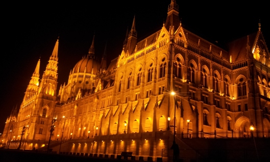 budapest-palais-de-parlement